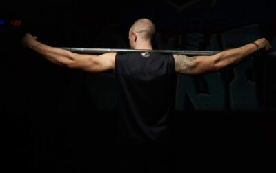 Trójbój siłowy – co to jest? Poznaj dyscypliny i zasady powerliftingu